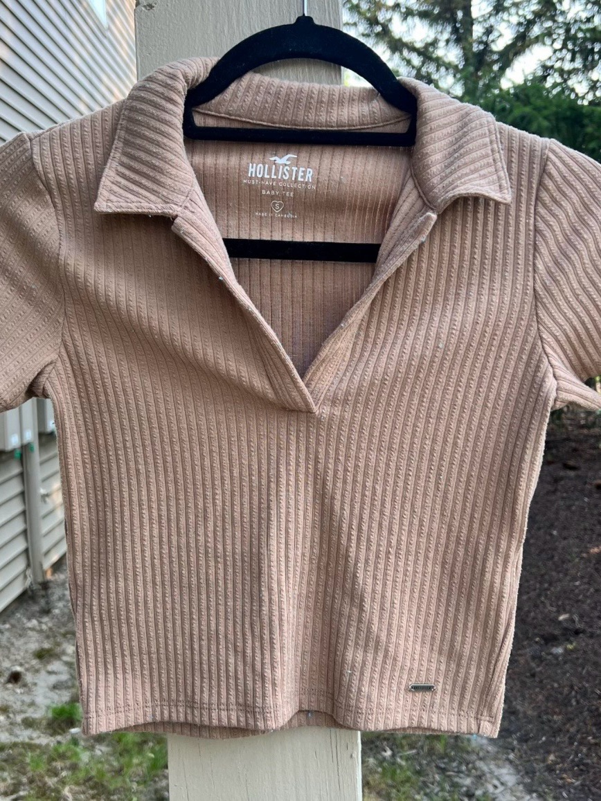 Hollister Ribbed Polo Top In Beige